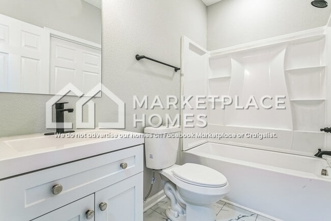 Building Photo - 731 30th St