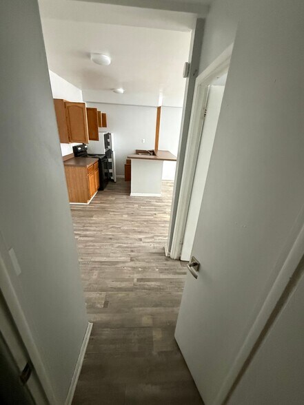 Building Photo - 194 Washington St