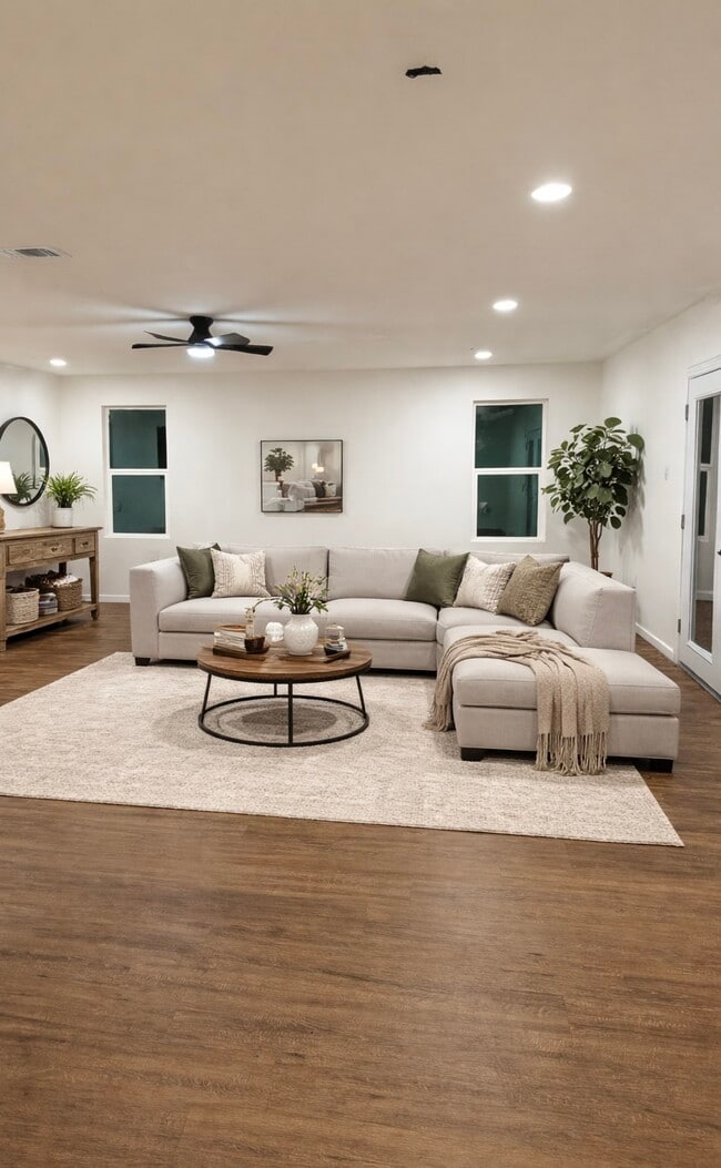 Building Photo - 12939 Segrest Dr