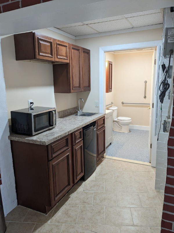 Building Photo - 851 Jackson St