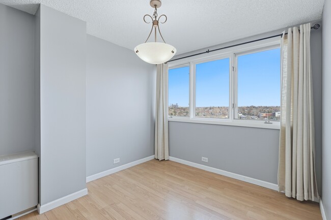 Building Photo - 2225 Buchtel Blvd S