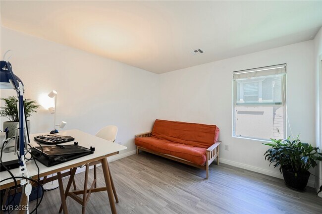 Building Photo - 5484 Sentinel Point Ct