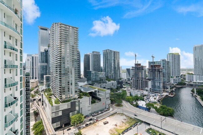 Building Photo - 31 SE 5th St