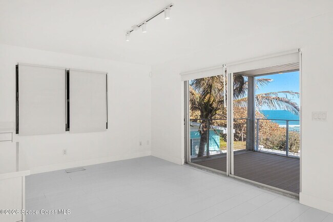 Building Photo - 9085 Jimmy Buffett Mem Hwy