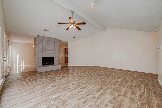 Building Photo - 1490 Hunters Park Dr