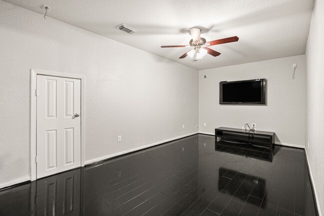 Building Photo - 21018 Oakley Hill Ct