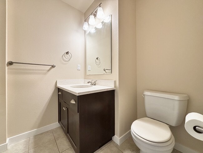 Building Photo - 8861 W Pine Valley Ln