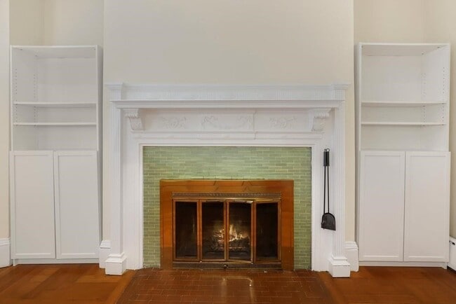 Building Photo - 119 Park St