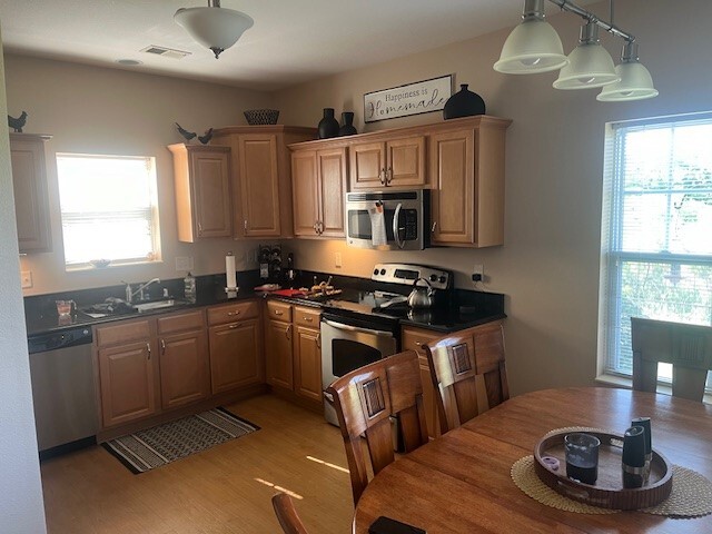 Building Photo - 12168 W Virginia Cir