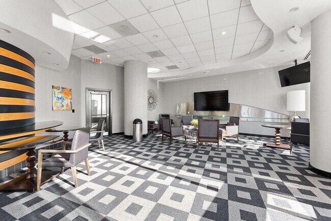 Building Photo - 3338 Peachtree Rd NE