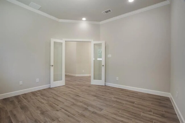 Building Photo - 347 Skyline Ridge Dr