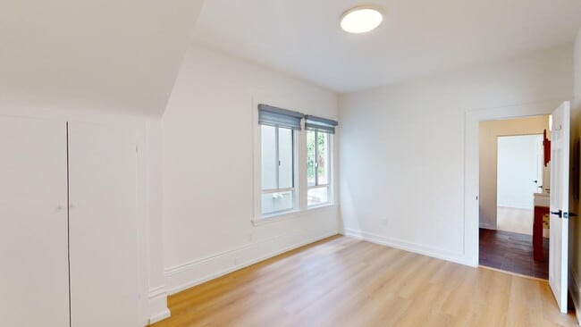 Building Photo - Elegant & Updated 2BR / 1BA Apartment with Beautiful City Views — Corona Heights