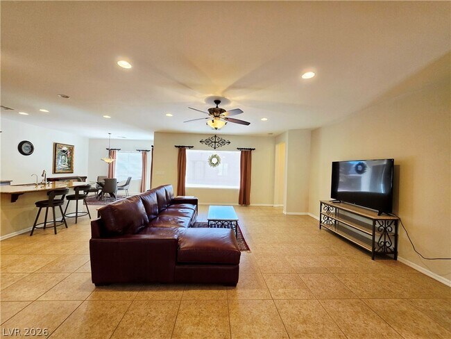 Building Photo - 2312 Perrysburg Dr