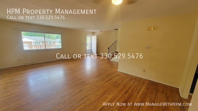 Building Photo - 1688 Karg Dr