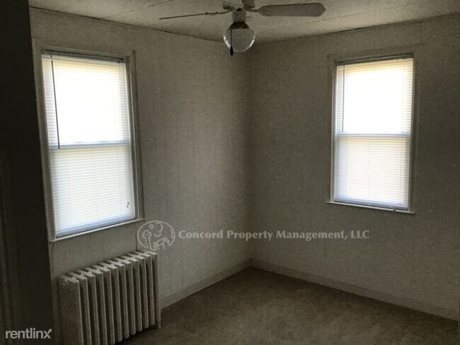 Building Photo - 2730 Maple Ave