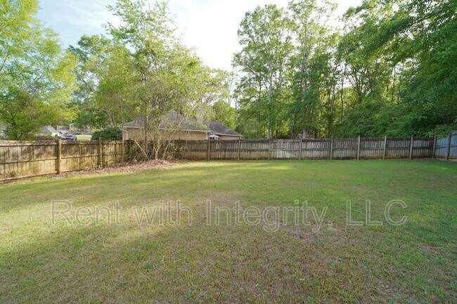 Building Photo - 1908 Wagon Wheel Cir E