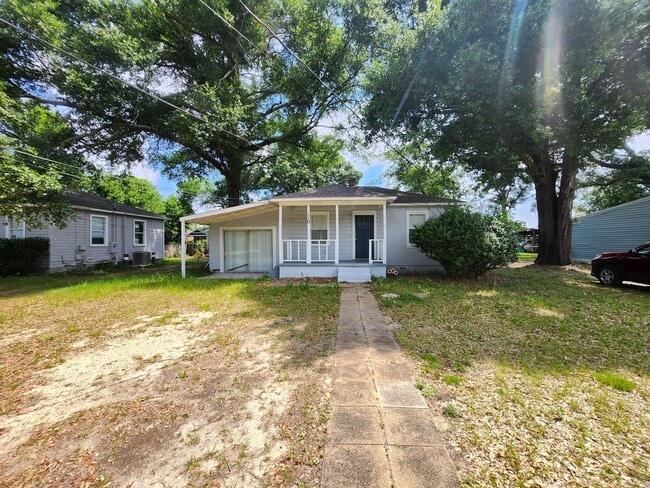 Building Photo - 110 Ruberia Ave