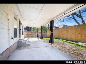 Building Photo - 963 River Rock