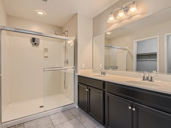 Building Photo - 1525 Spiced Wine Ave