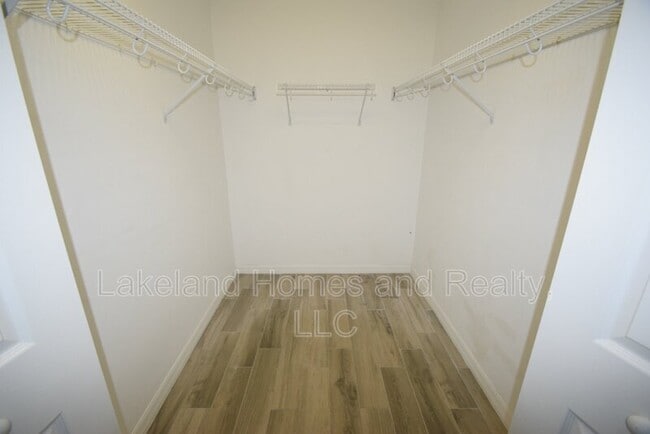 Building Photo - 534 Grasslands Village Cir