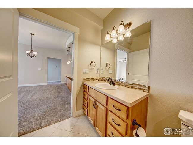 Building Photo - 4662 Hahns Peak Dr