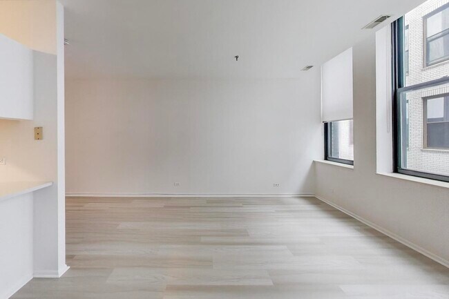 Building Photo - 780 S Federal St