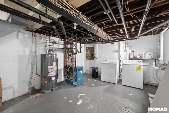 Building Photo - 96 Kenwood Ave