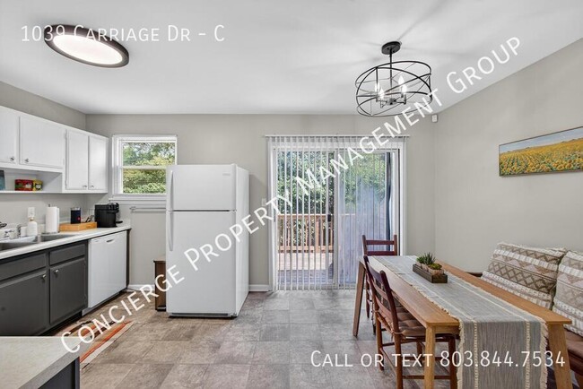 Building Photo - 1039 Carriage Dr