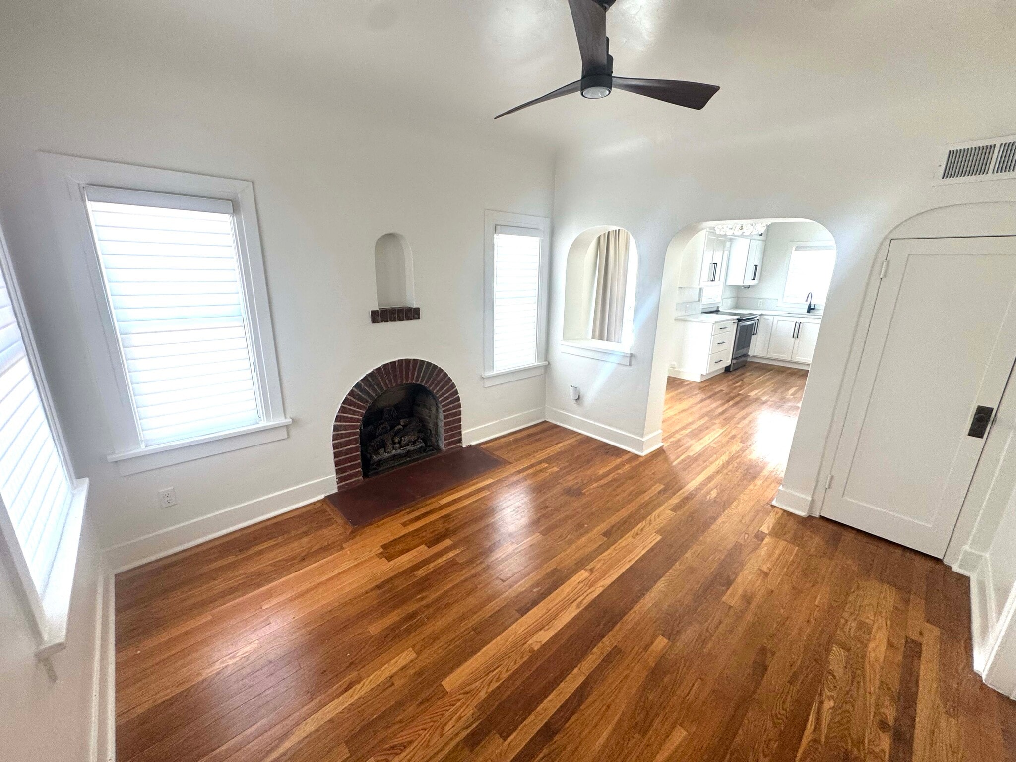 Family Room - 2028 E 2nd St