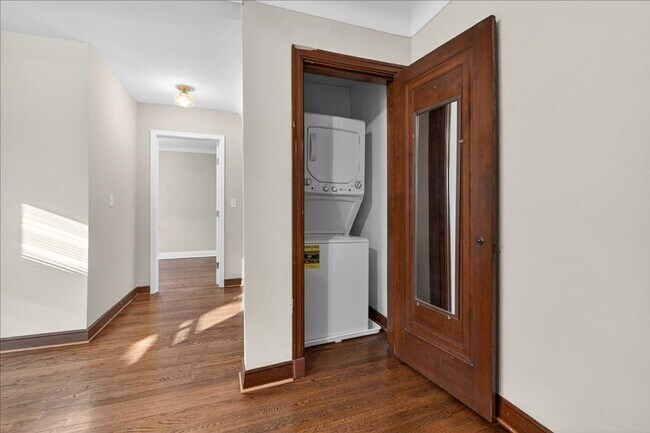 Building Photo - TGS Upstairs Lounge