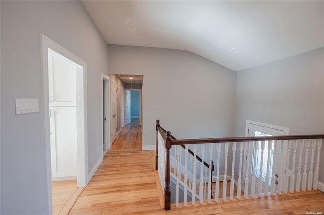 Building Photo - 4 Splitrail Pl