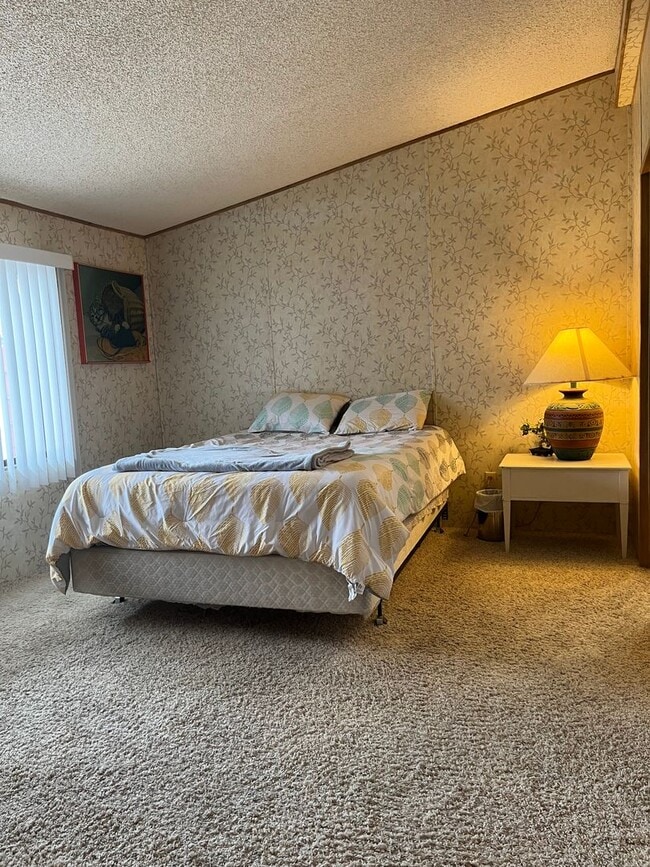 Building Photo - 807 Stahlman Dr