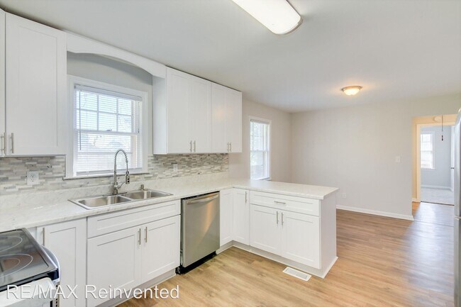 Building Photo - 2 br, 1 bath House - 1752 Wycliffe