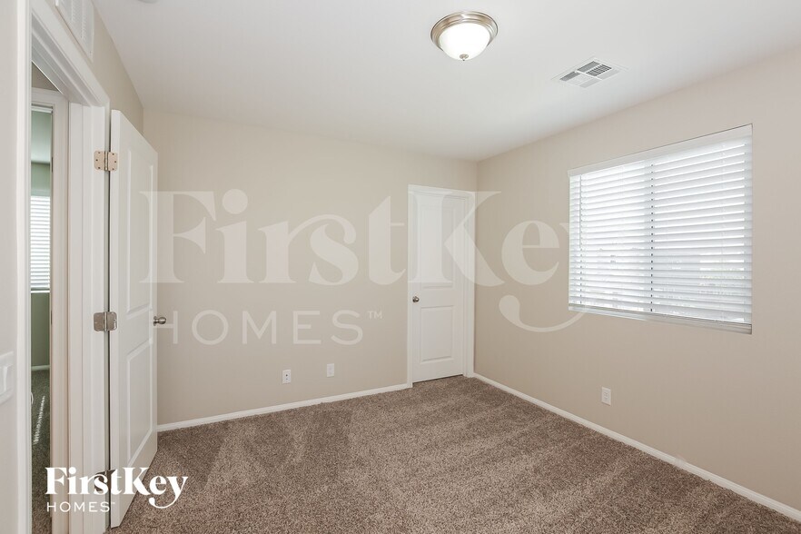 Building Photo - 4515 Amberley Ridge Ave