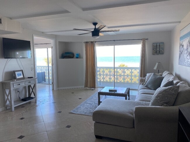 Building Photo - 4800 Ocean Beach Blvd