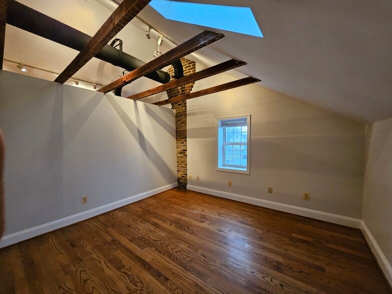 Bedroom - 718 N Stokes St