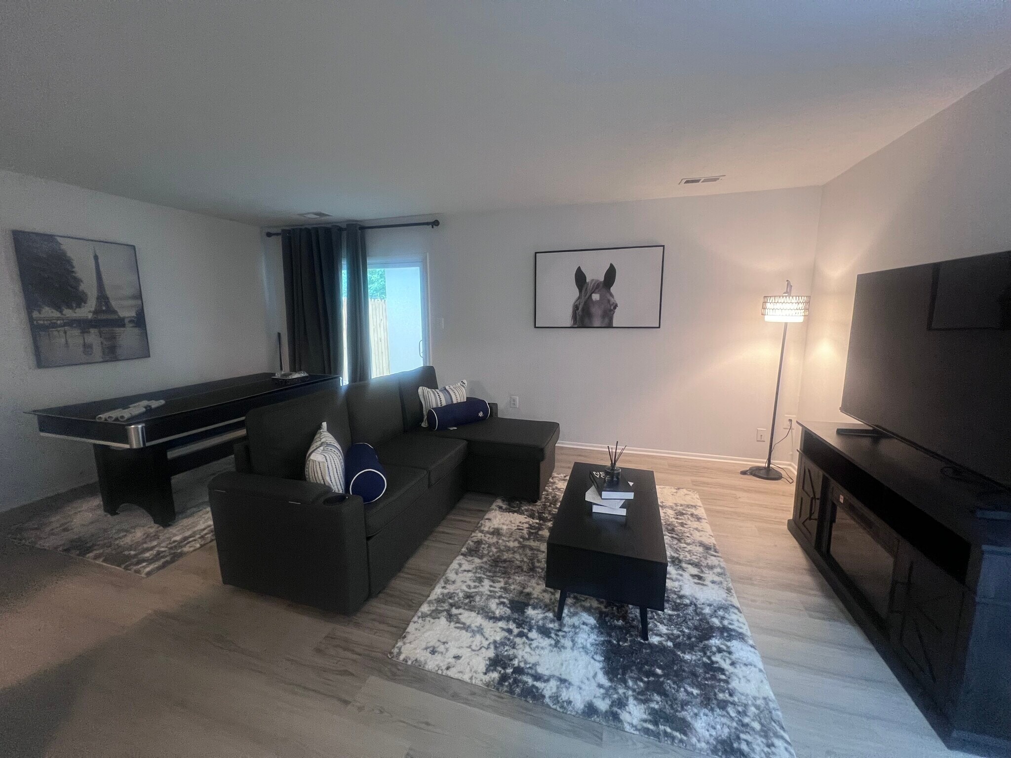 Living room - 1013 Copperfield Ct