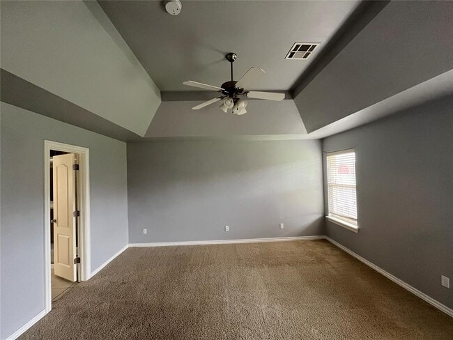 Building Photo - 753 Caroline Dr