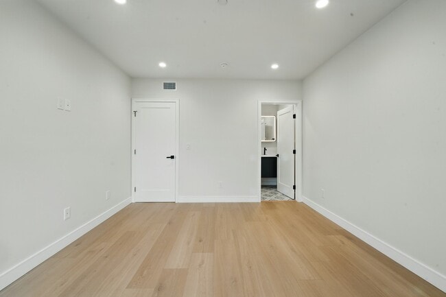 Building Photo - 8234 Blackburn Ave