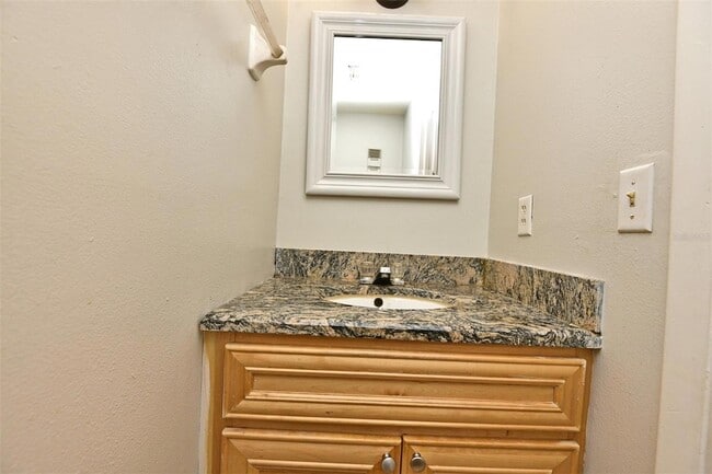 Building Photo - 123 Lori Anne Ln