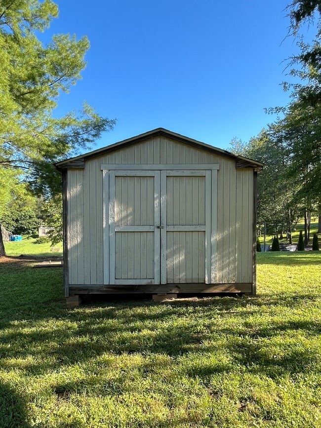 Building Photo - Charming 3BR/2BA Home in Louisa, VA