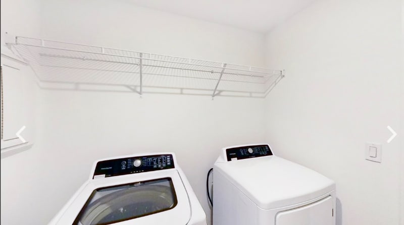 Building Photo - 1606 Hanna Ave S