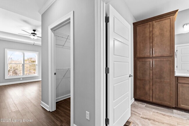 Building Photo - 5919 Ruby Fls Dr