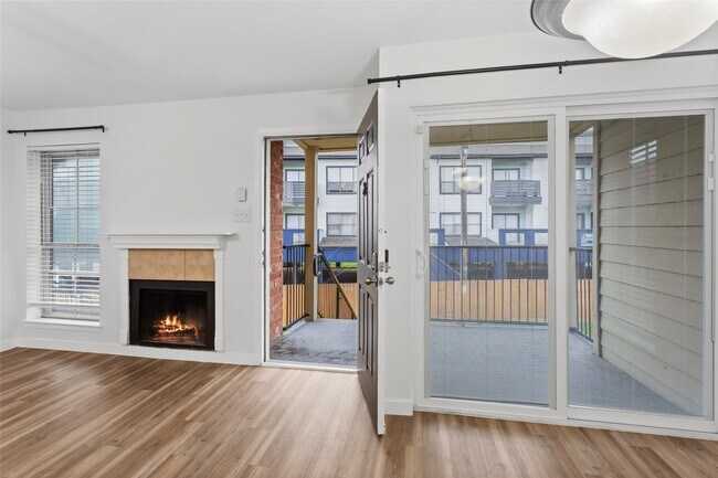 Building Photo - 18800 Egret Bay Blvd