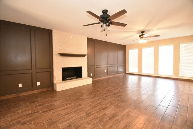 Building Photo - 1330 Westgreen Blvd