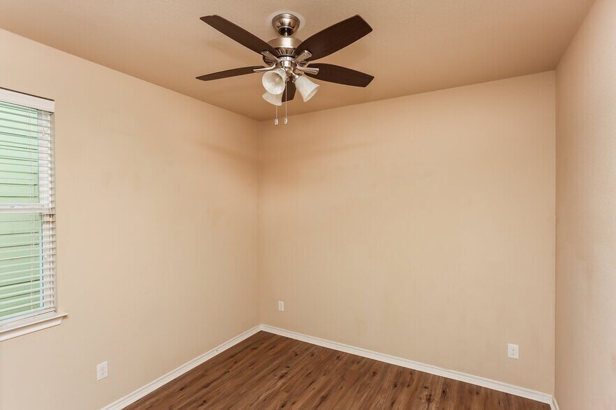 Building Photo - 10973 Caldwell Ln