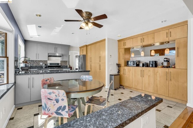 Building Photo - 277 Hidalgo Ct