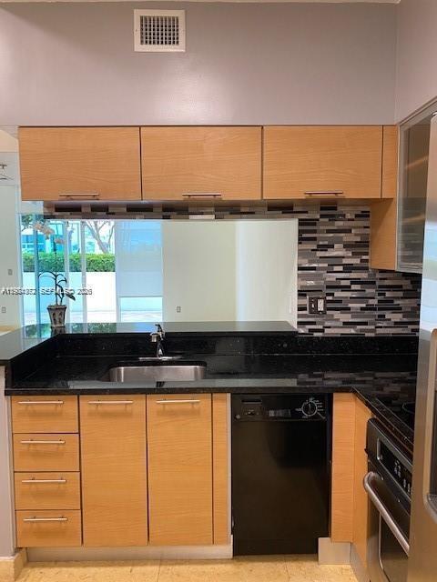 Building Photo - 31 SE 5th St