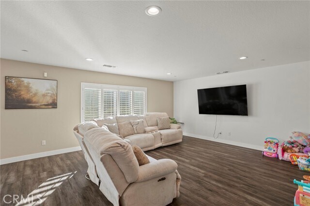 Building Photo - 4030 Yuul Cir