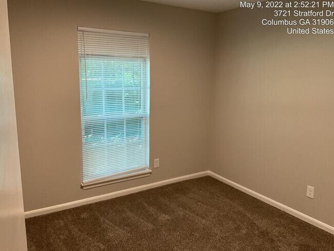 Building Photo - 3721 Stratford Dr